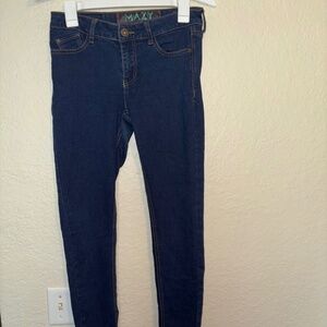 WOMANS BLUE JEAN PANTS SIZE 5/6